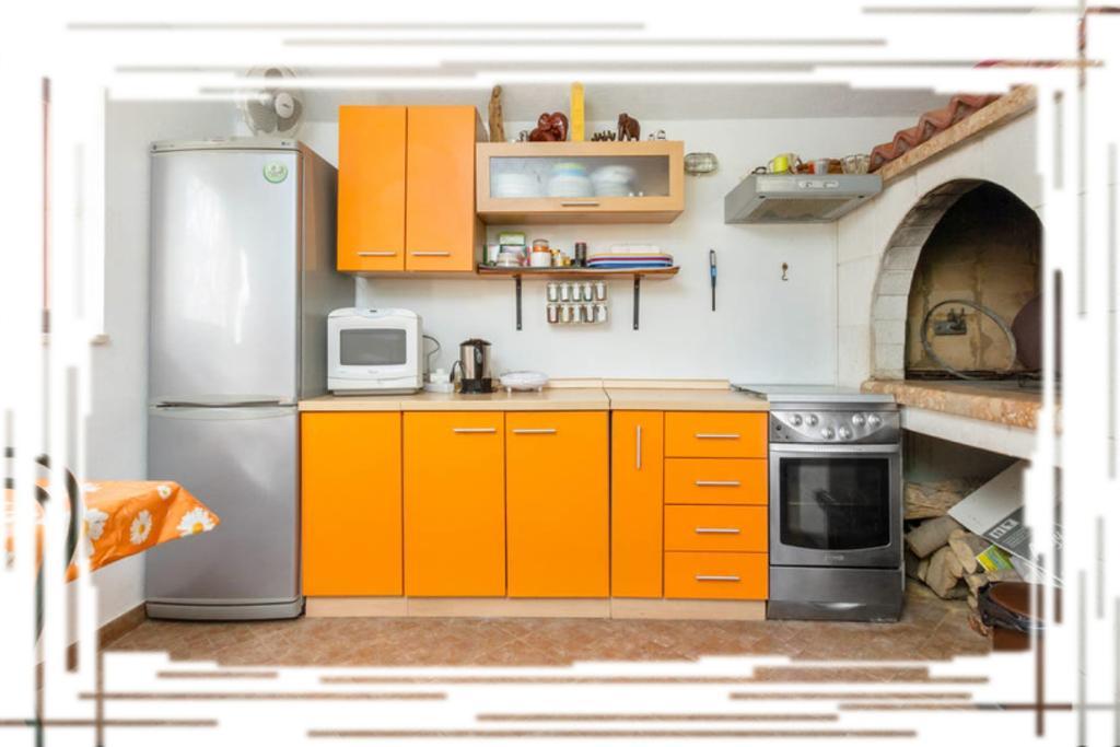 Hostel Oktarin Kaštela Екстериор снимка