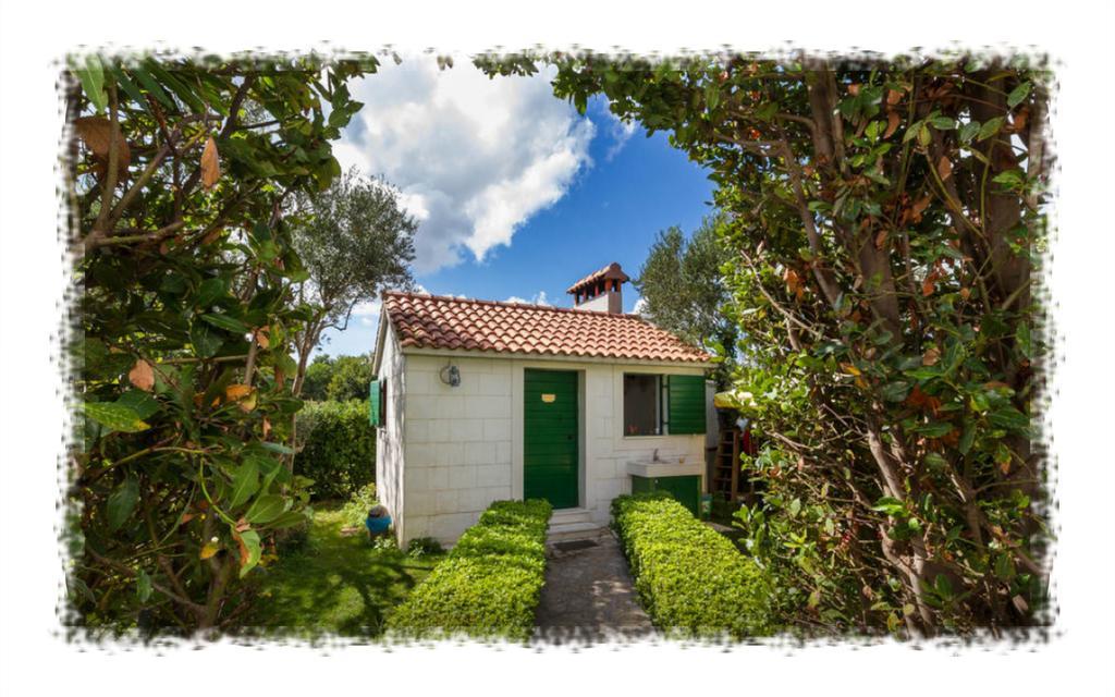 Hostel Oktarin Kaštela Екстериор снимка